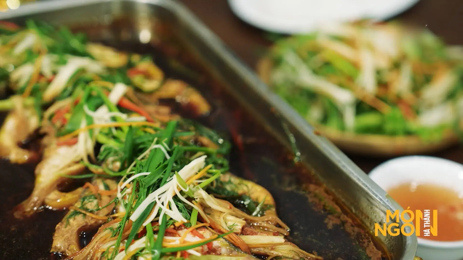 Cá tầm hấp ngọc mãn đường | Món ngon ở Hà Thành | 22/10/2025